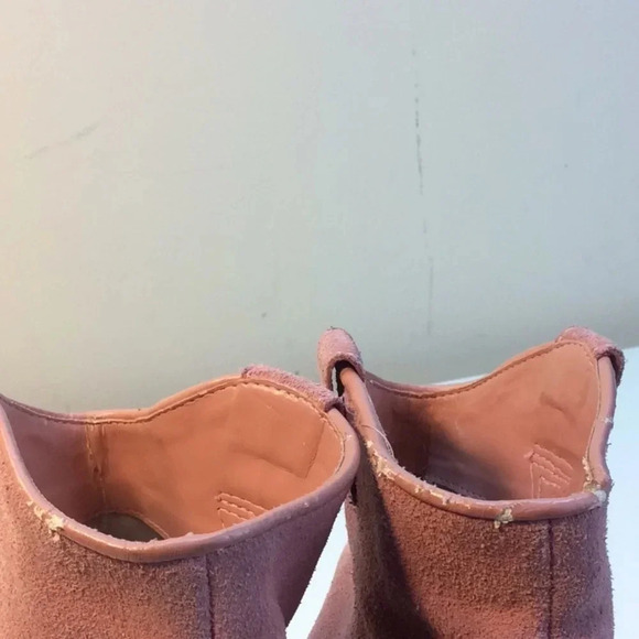 Colin Stuart Pink Suede Booties Size 7 - Picture 9 of 9